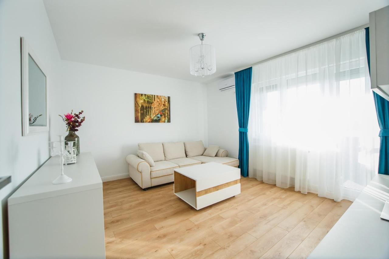 Fantastic Apartment At Prima Residence Oradea Eksteriør billede