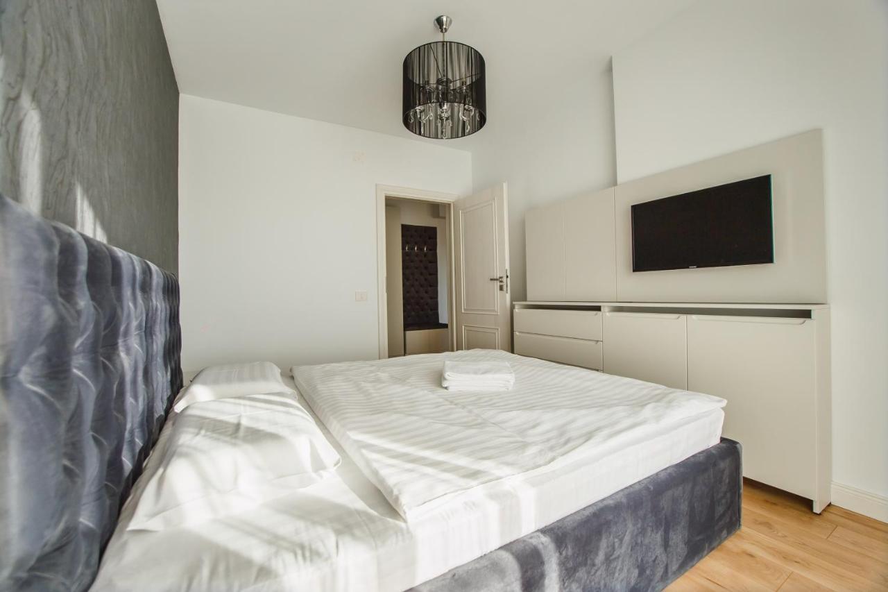 Fantastic Apartment At Prima Residence Oradea Eksteriør billede