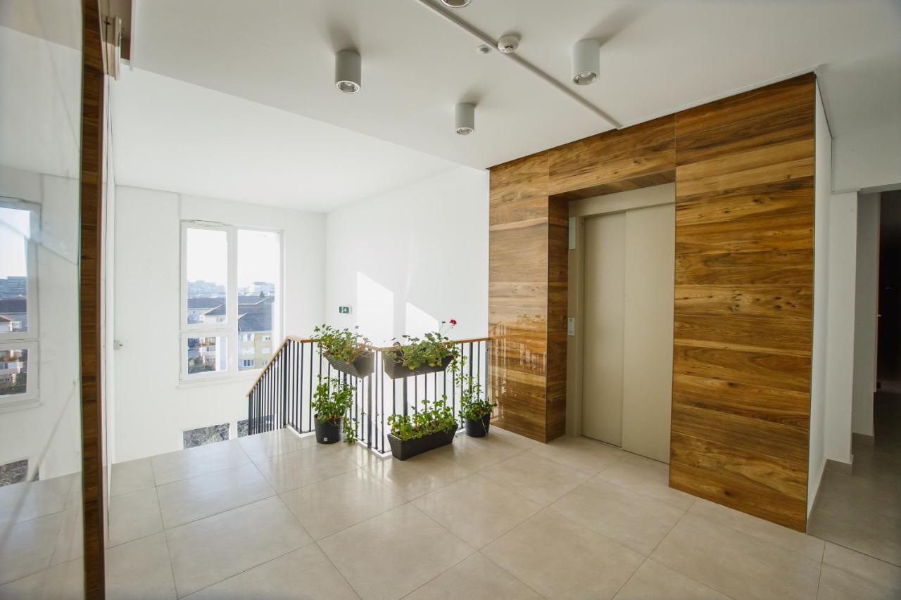 Fantastic Apartment At Prima Residence Oradea Eksteriør billede