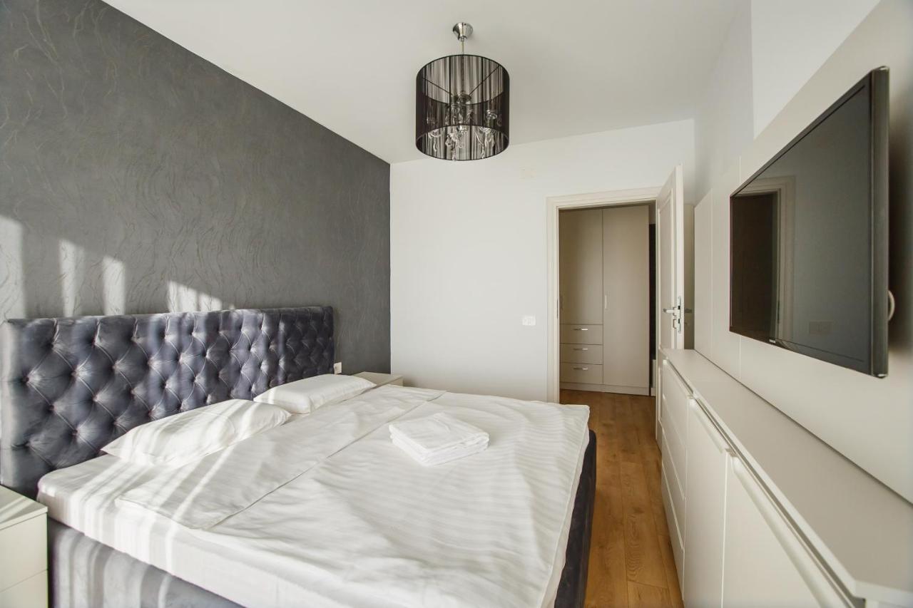 Fantastic Apartment At Prima Residence Oradea Eksteriør billede