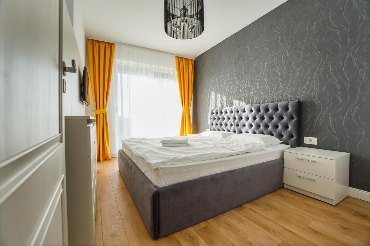 Fantastic Apartment At Prima Residence Oradea Eksteriør billede